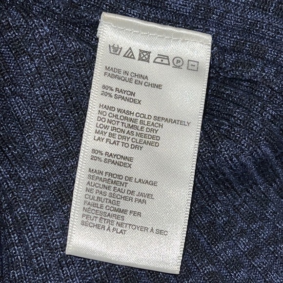 Free People Navy Blue Ruffled Trim V-neckline Cami size XS - Picture 10 of 11